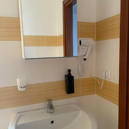 D'amare Bed and Breakfast 3*